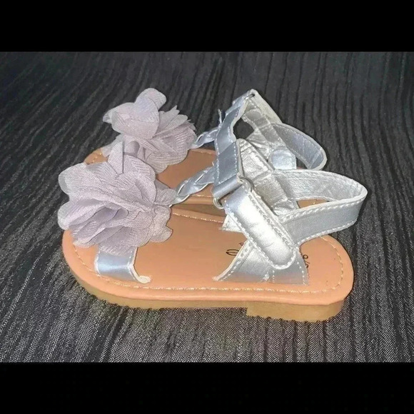 LOT OF 2 BEBE GIRLS SANDALS SIZE 5 - Picture 4 of 8